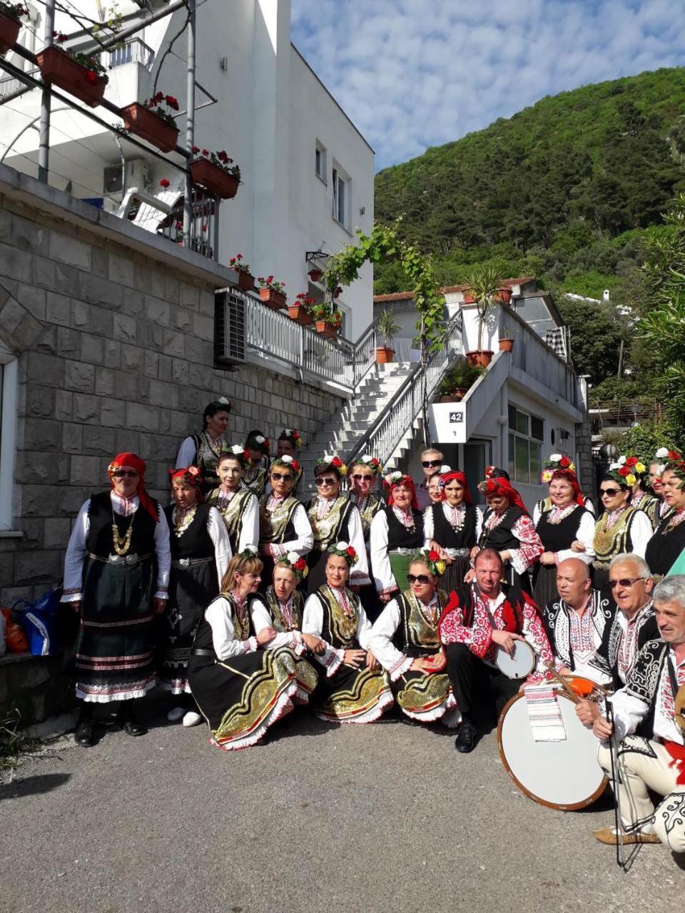 D&b * Budva